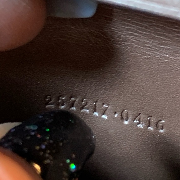 EUC Gucci Guccisima Heart 6 Key Holder - Picture 4 of 8